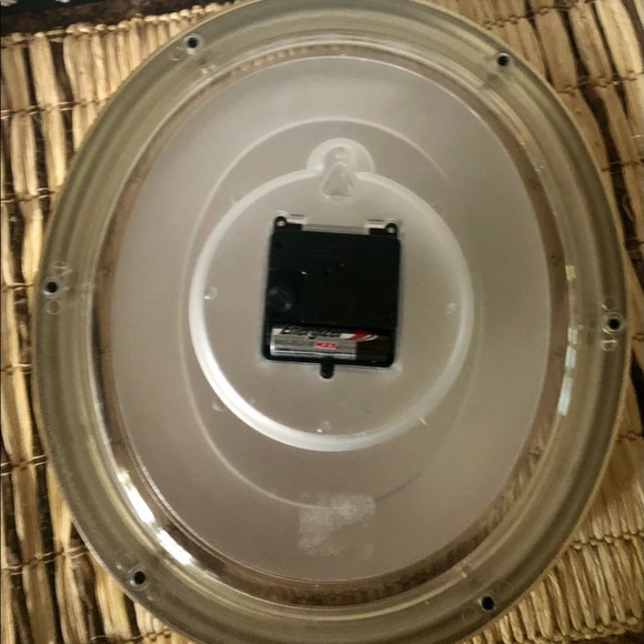 MCM BRASS FINISH WALL CLOCK WITH ROMAN NUMBERS - Picture 4 of 4